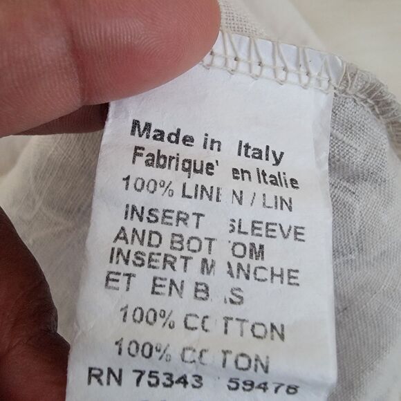 Terzo Mellennio tan gray floral linen top size med - Picture 4 of 4